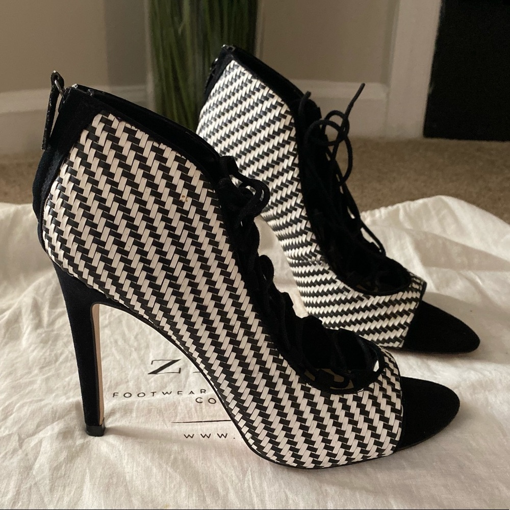 Zara black & white tie up heels size 8 1/2 - Picture 1 of 6
